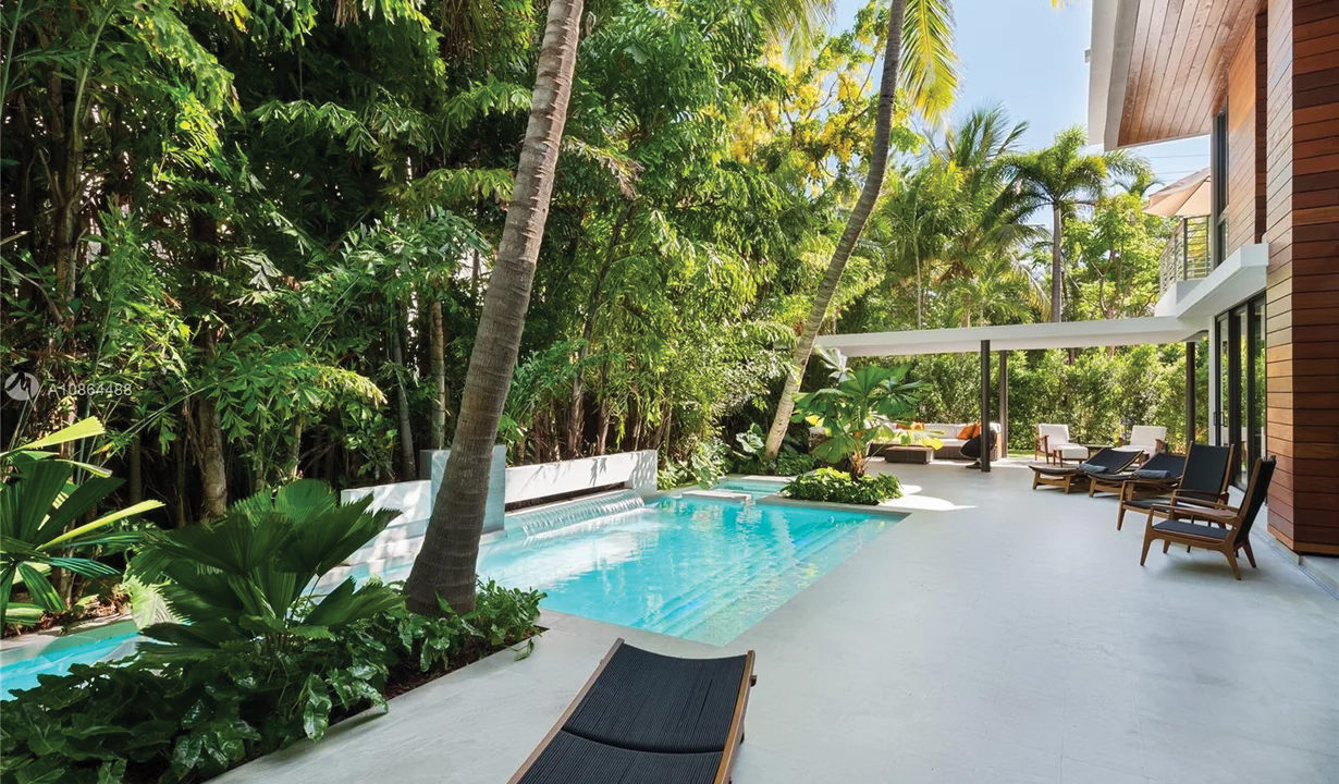 daytime pool